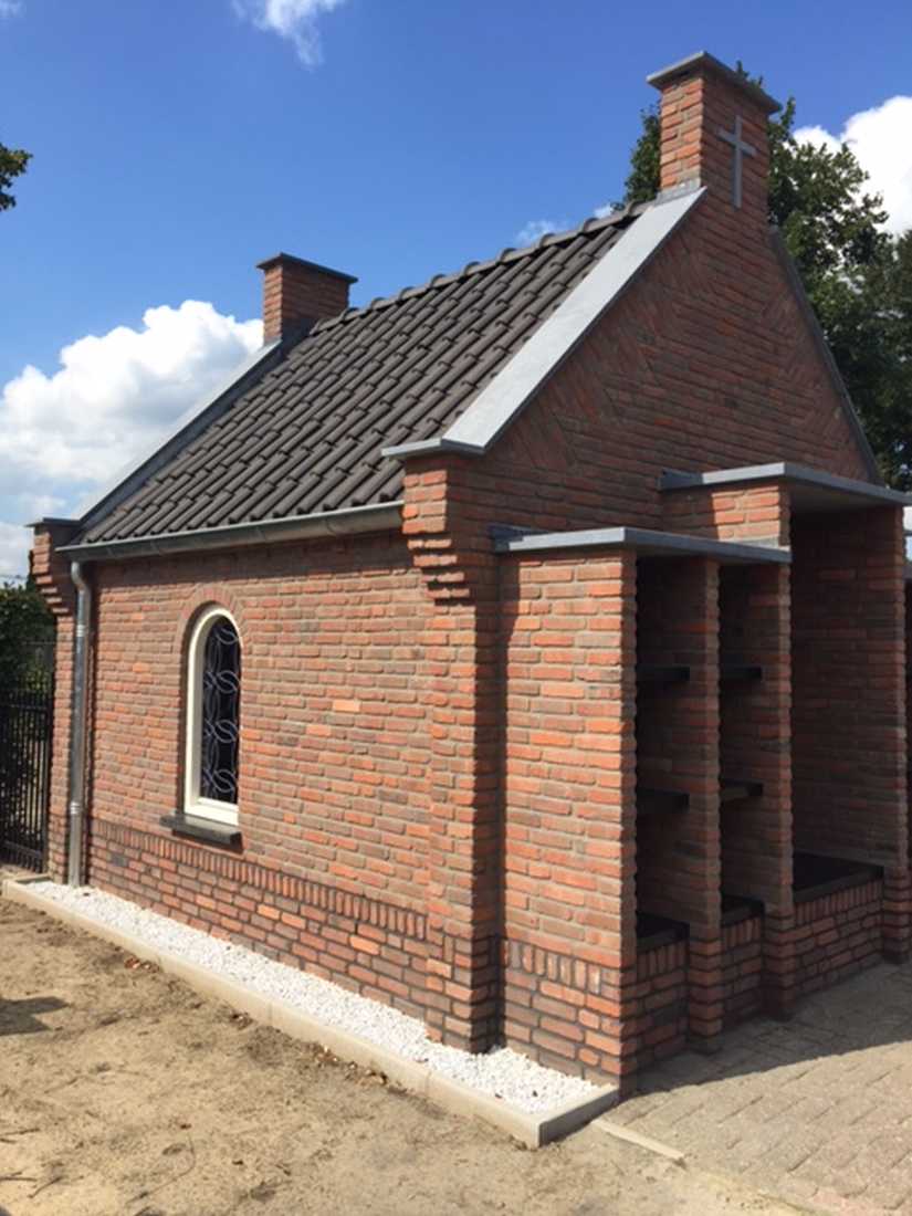 Nieuwbouw kapel/urnenmuur